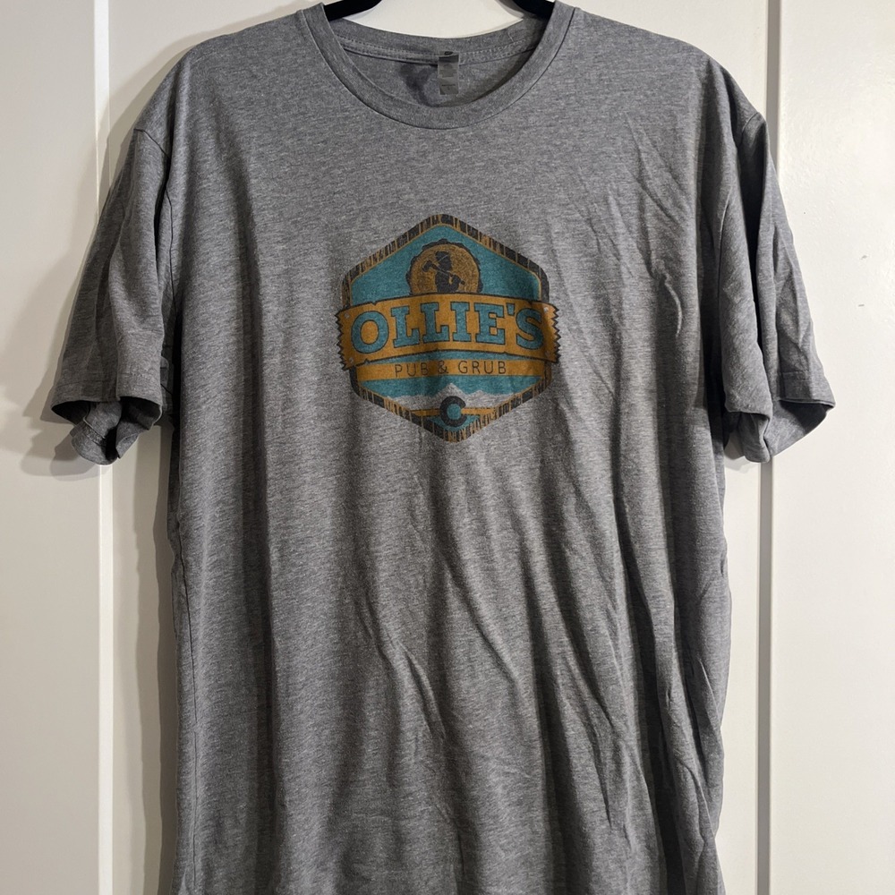 Ollie’s Pub & Grub Breckenridge Tshirt Mens Large Gray Graphic Tee